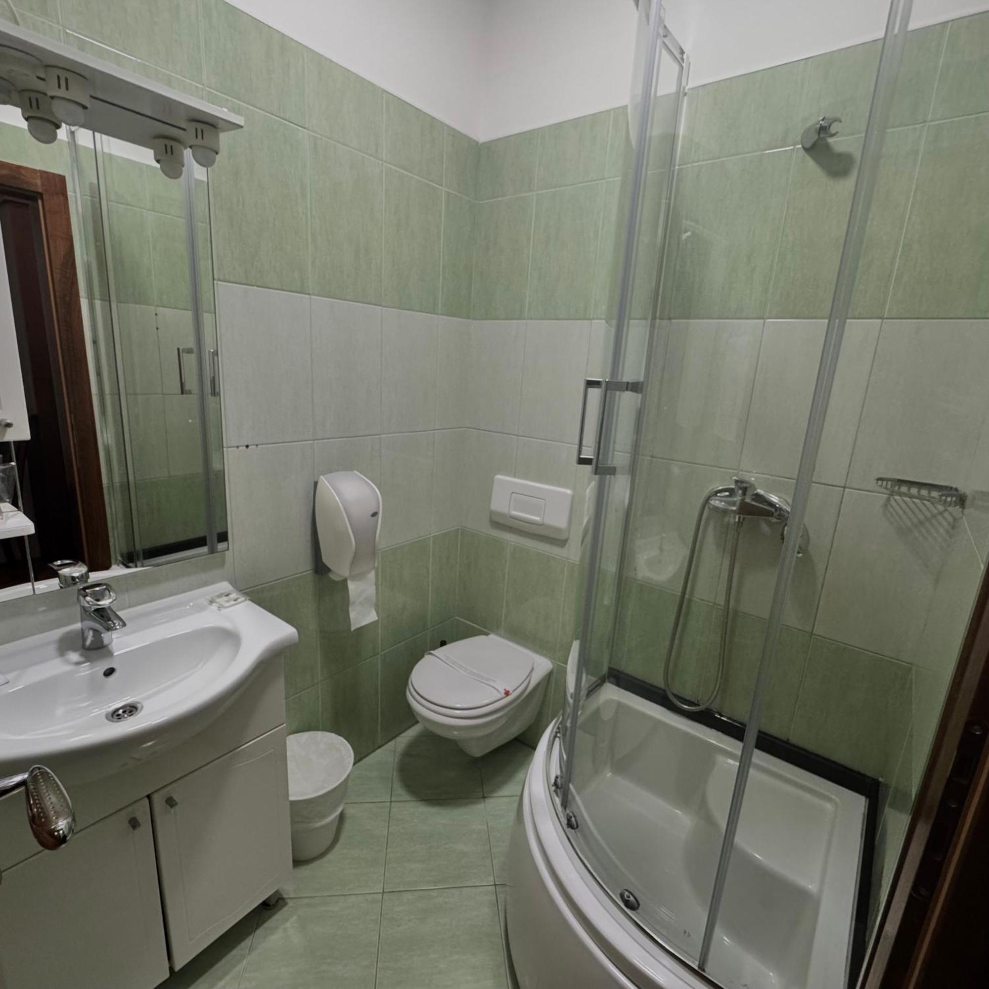 Hotel Paviljon Bihac Exterior photo